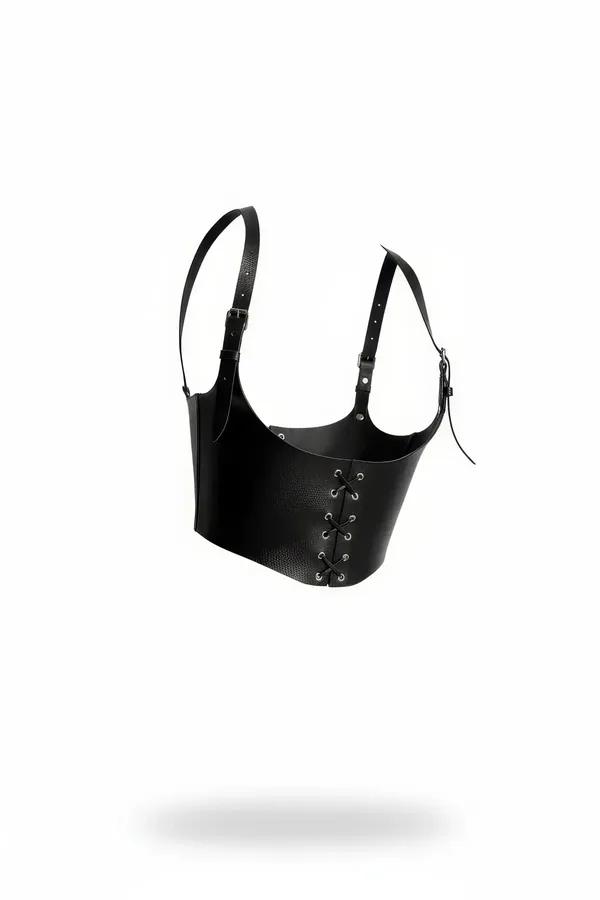 ön korse bağcığı metal rondelalar ve ayarlanabilir gümüş tokalı omuz askılarıyla siyah suni deri underbust harness
