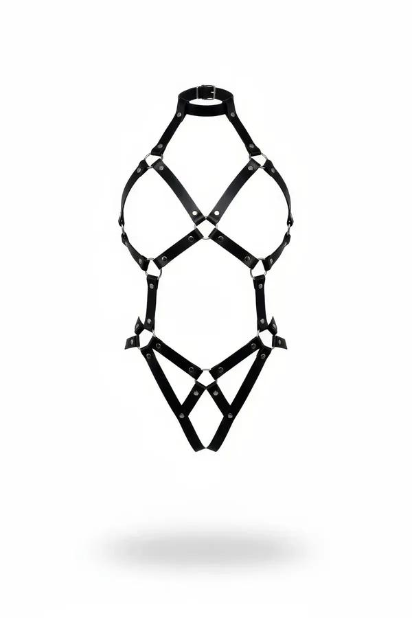 Geometrik çapraz askılı, entegre boyun yakası ve gümüş tonlu O-halka perçinli siyah suni deri ayarlanabilir vücut harness