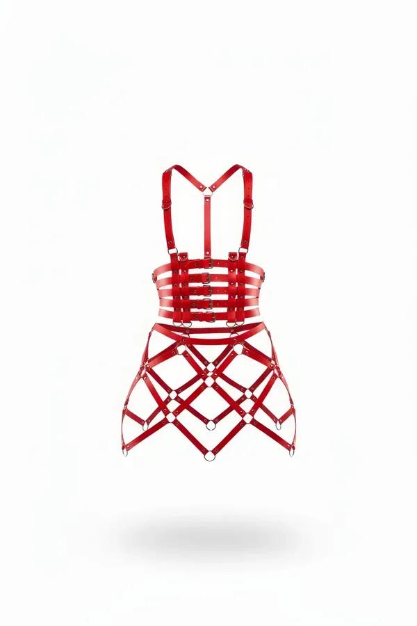Elmas kafes etekli ve gümüş toka donanımlı kırmızı suni deri korse kafes etek harness seti